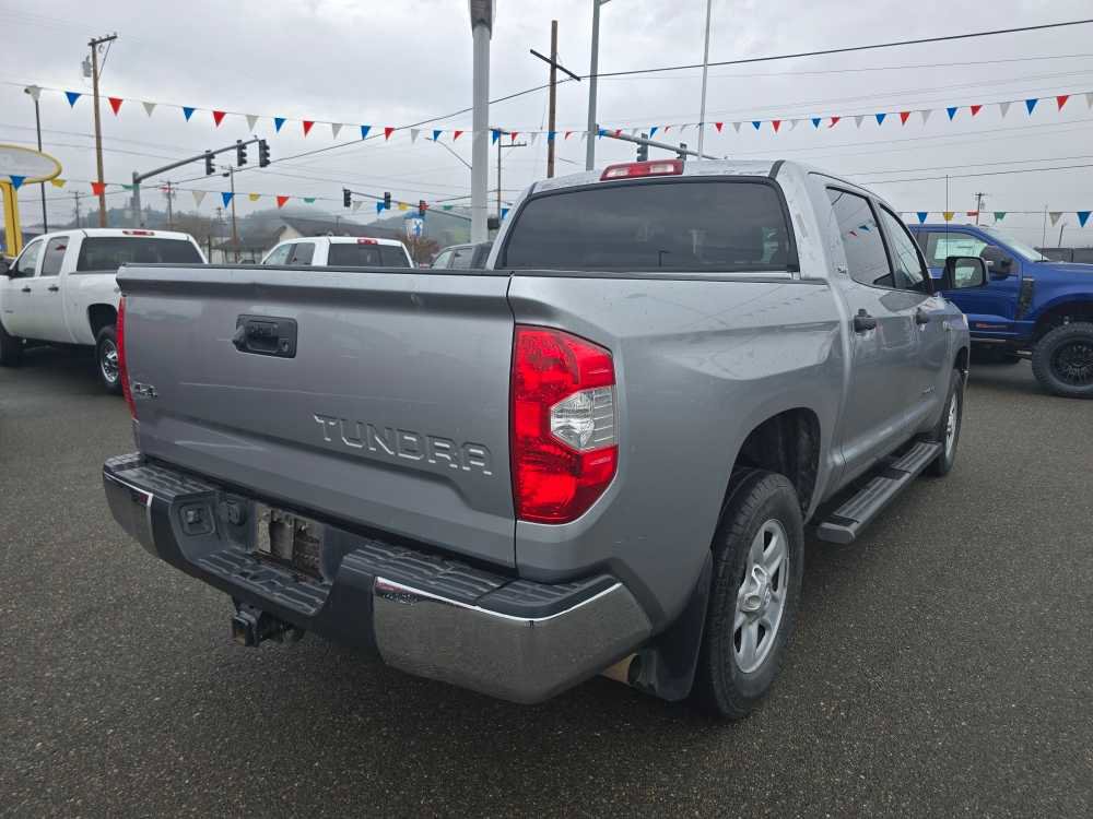 Used 2017 Toyota Tundra SR5 image 6