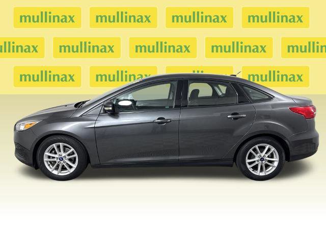 Certified 2017 Ford Focus SE image 2