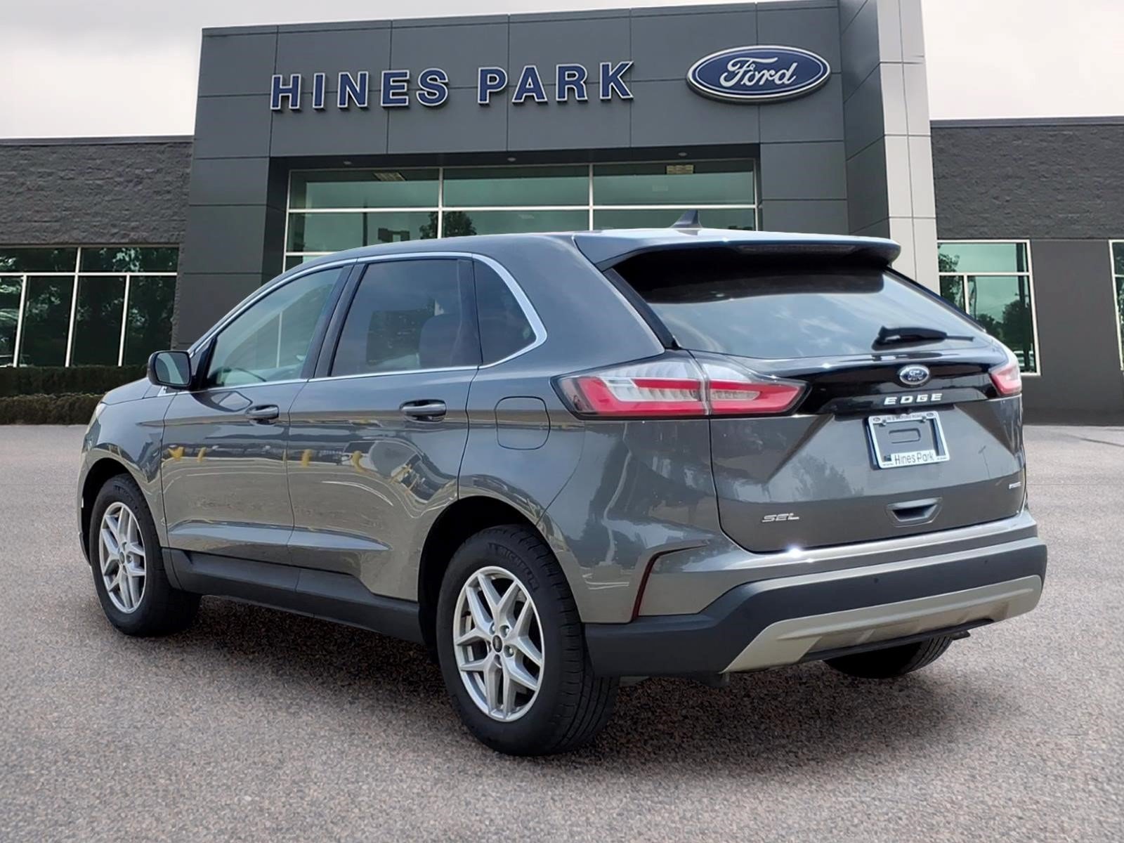 Certified 2023 Ford Edge SEL w/ Convenience Package AWD/4WD image 5