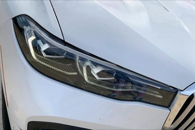 Used 2020 BMW X7 xDrive40i w/ M Sport Package AWD/4WD image 28