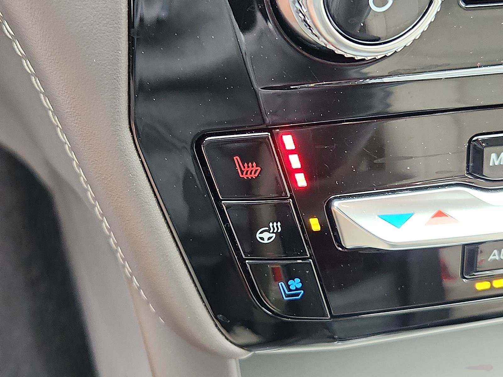 Certified 2023 Ford Explorer Platinum w/ Technology Package image 10