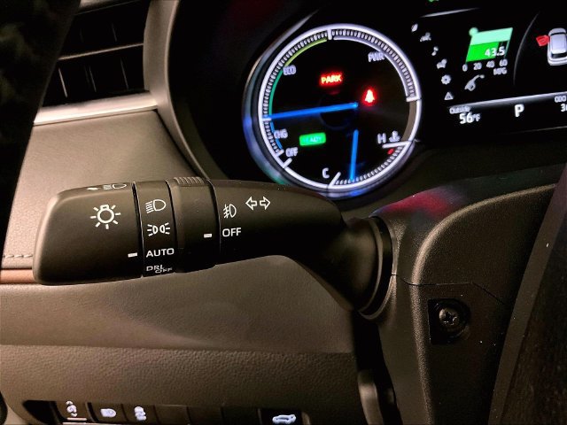 Used 2024 Toyota Venza XLE AWD/4WD image 30