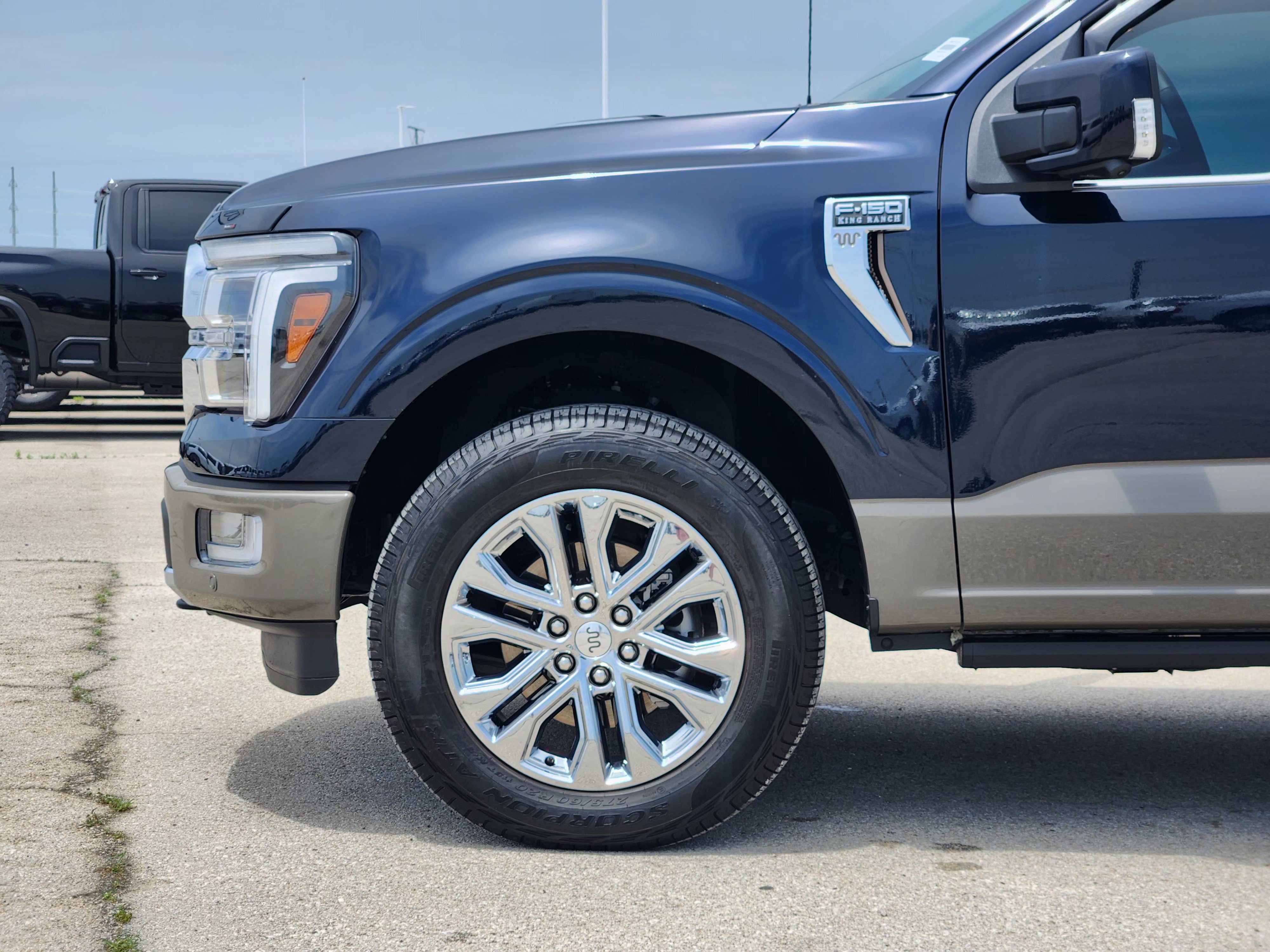 Certified 2025 Ford F150 King Ranch w/ FX4 Off-Road Package AWD/4WD image 9