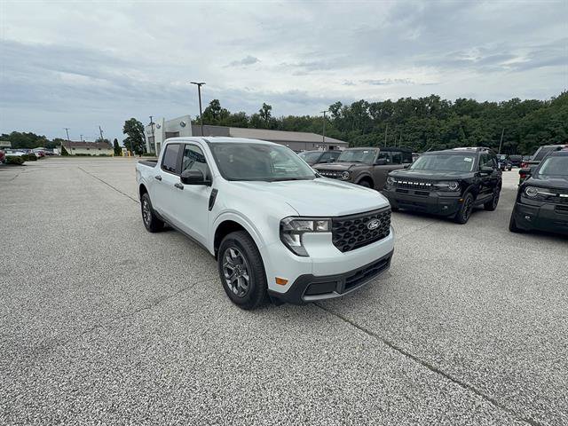 Certified 2025 Ford Maverick XLT w/ XLT Luxury Package AWD/4WD image 8