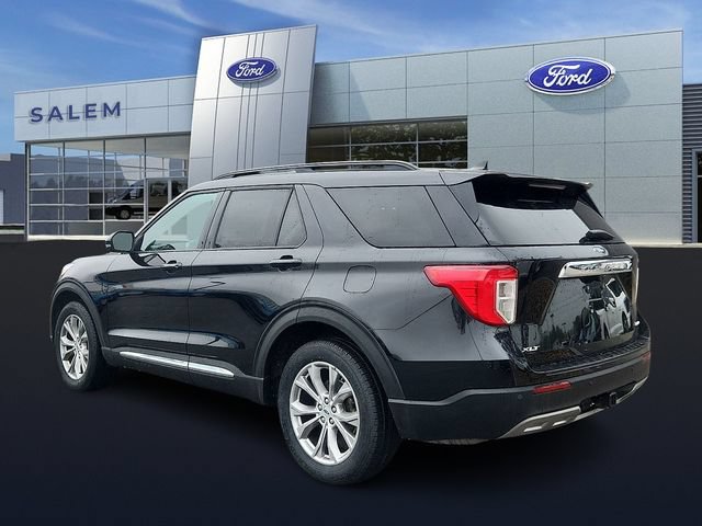 Certified 2023 Ford Explorer XLT w/ Equipment Group 202A AWD/4WD image 4