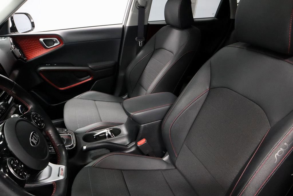 Used 2020 Kia Soul GT-Line Turbo image 25