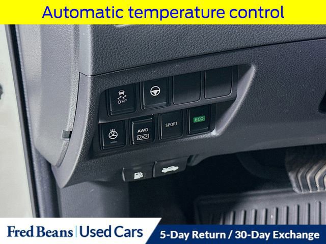 Used 2020 Nissan Rogue Sport SL w/ Premium Package image 13