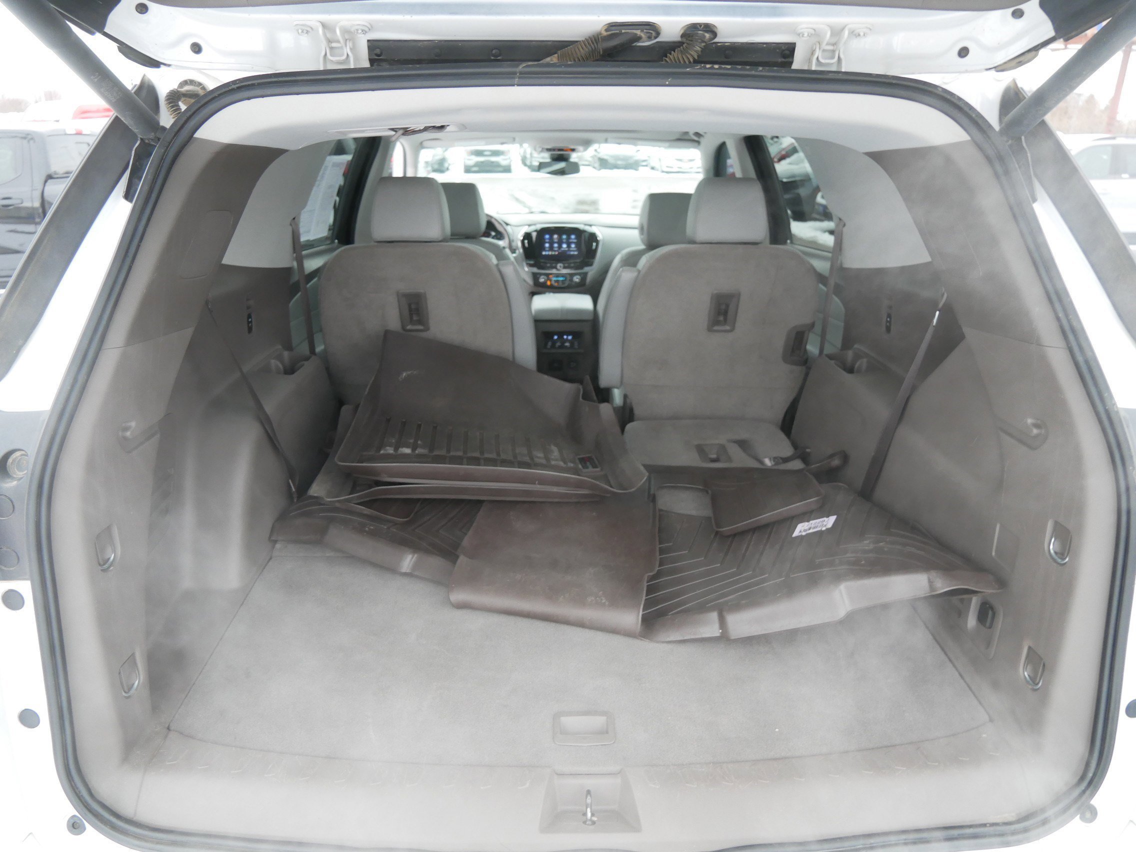 Used 2020 Chevrolet Traverse Premier image 18