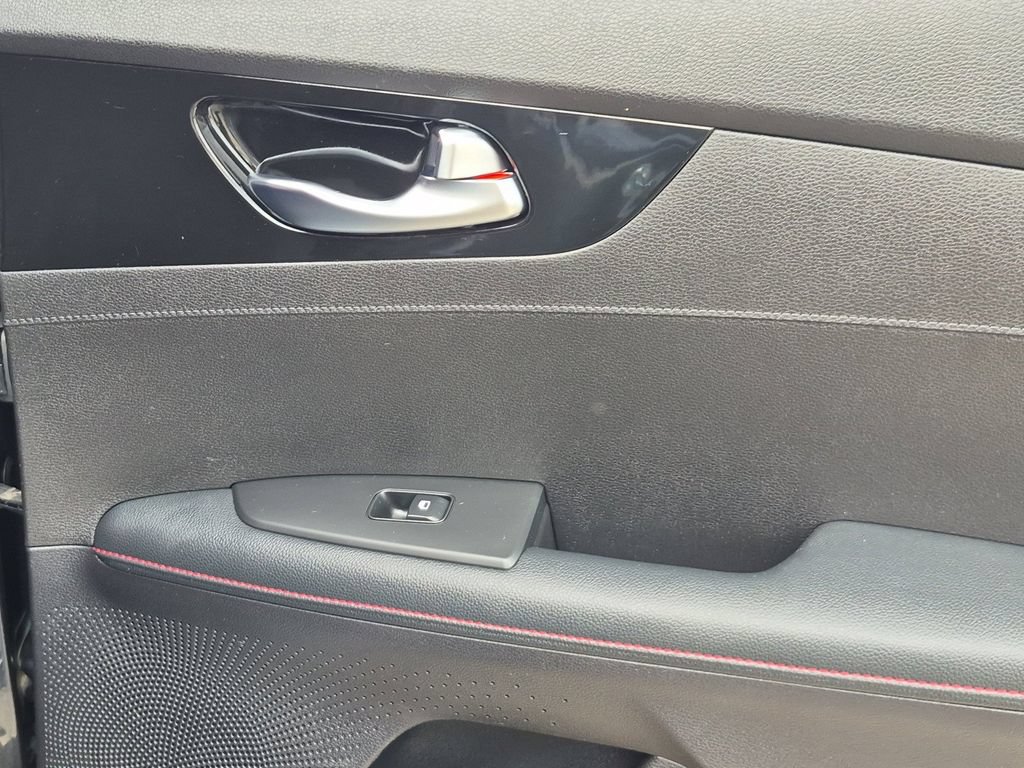 Used 2023 Kia Forte GT w/ GT2 Package FWD image 8
