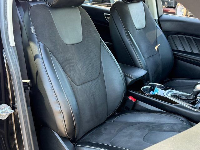 Certified 2018 Ford Edge Sport w/ Technology Package AWD/4WD image 30