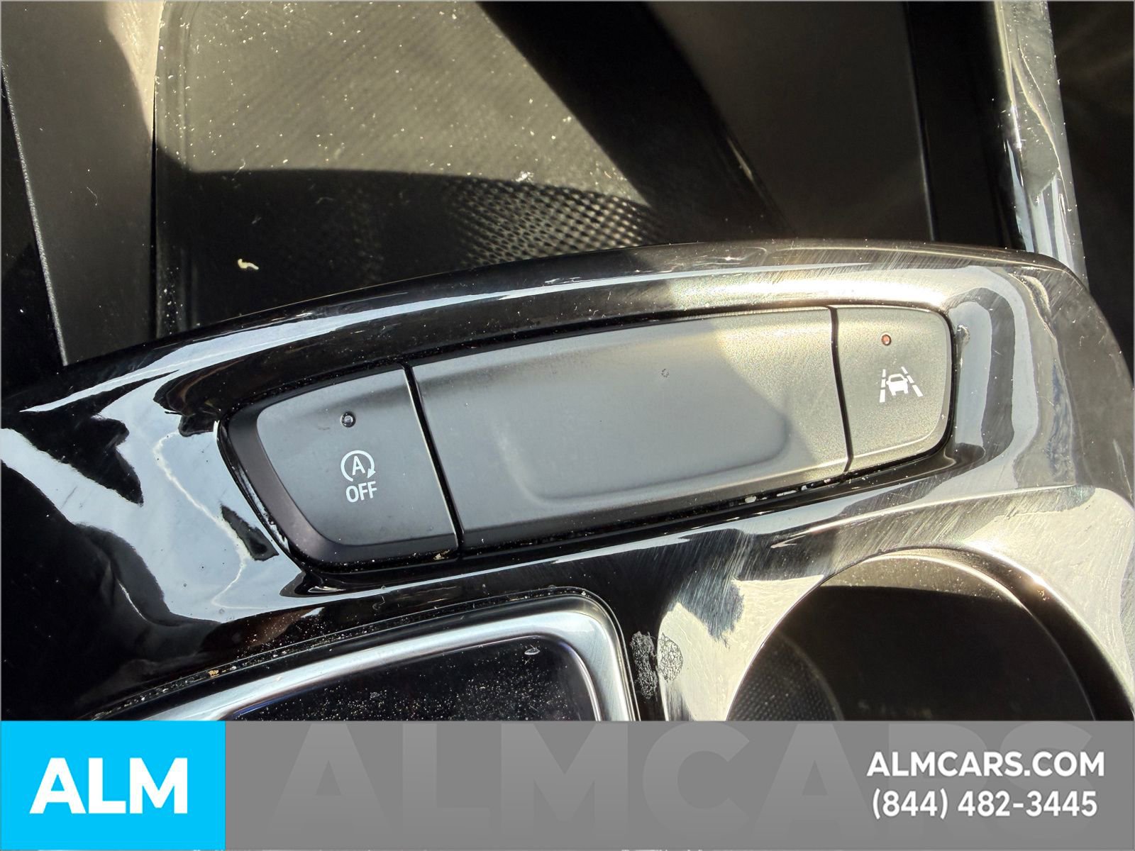 Used 2024 Chevrolet Trax RS image 18