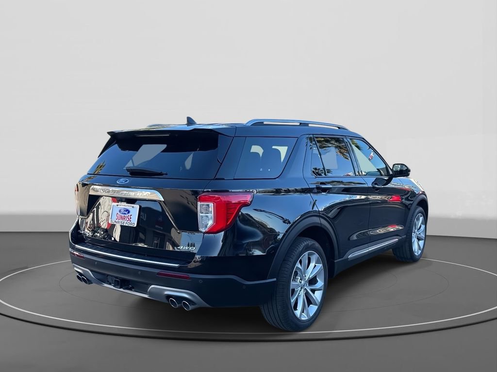 Certified 2022 Ford Explorer Platinum w/ Equipment Group 601A image 5