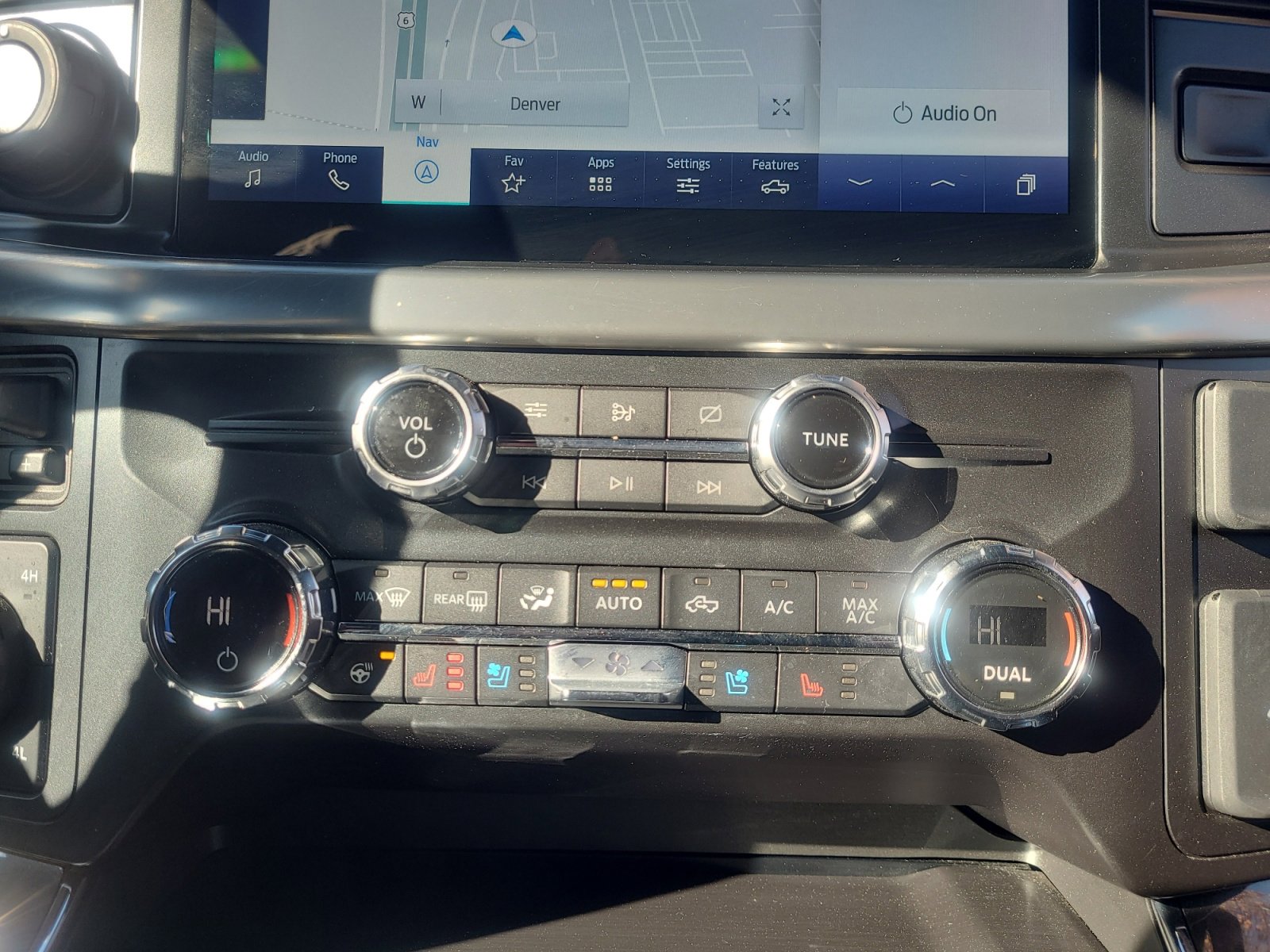 Certified 2021 Ford F150 Lariat w/ Equipment Group 502A High image 31