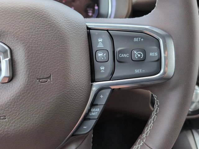 Used 2025 RAM 1500 Laramie AWD/4WD image 27