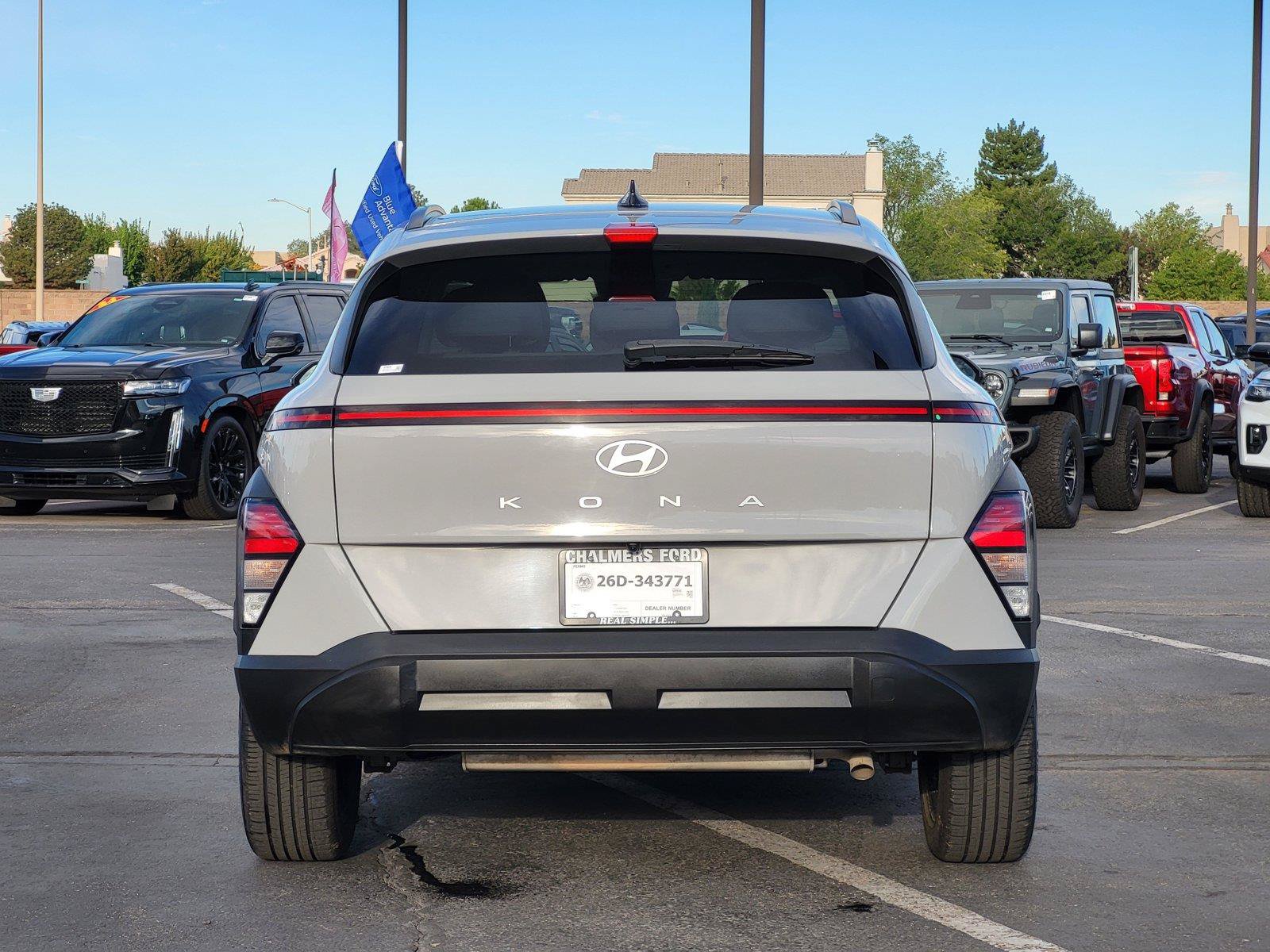 Used 2025 Hyundai Kona SEL FWD image 7