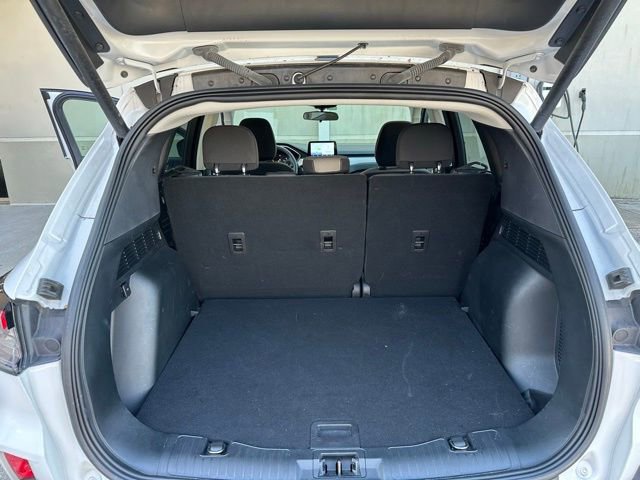 Certified 2022 Ford Escape SE w/ SE Sport Appearance Package image 14