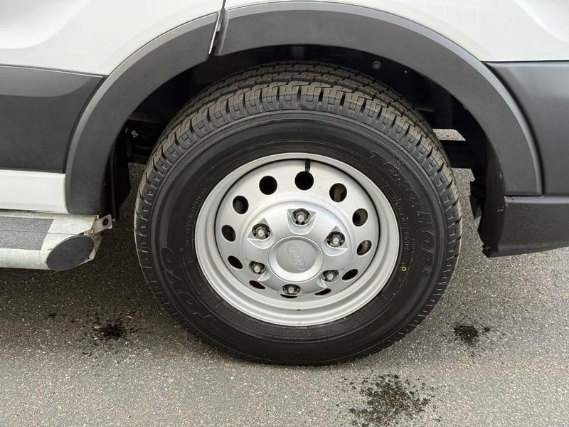 Certified 2023 Ford Transit 250 Low Roof AWD w/ Exterior Upgrade Package image 8