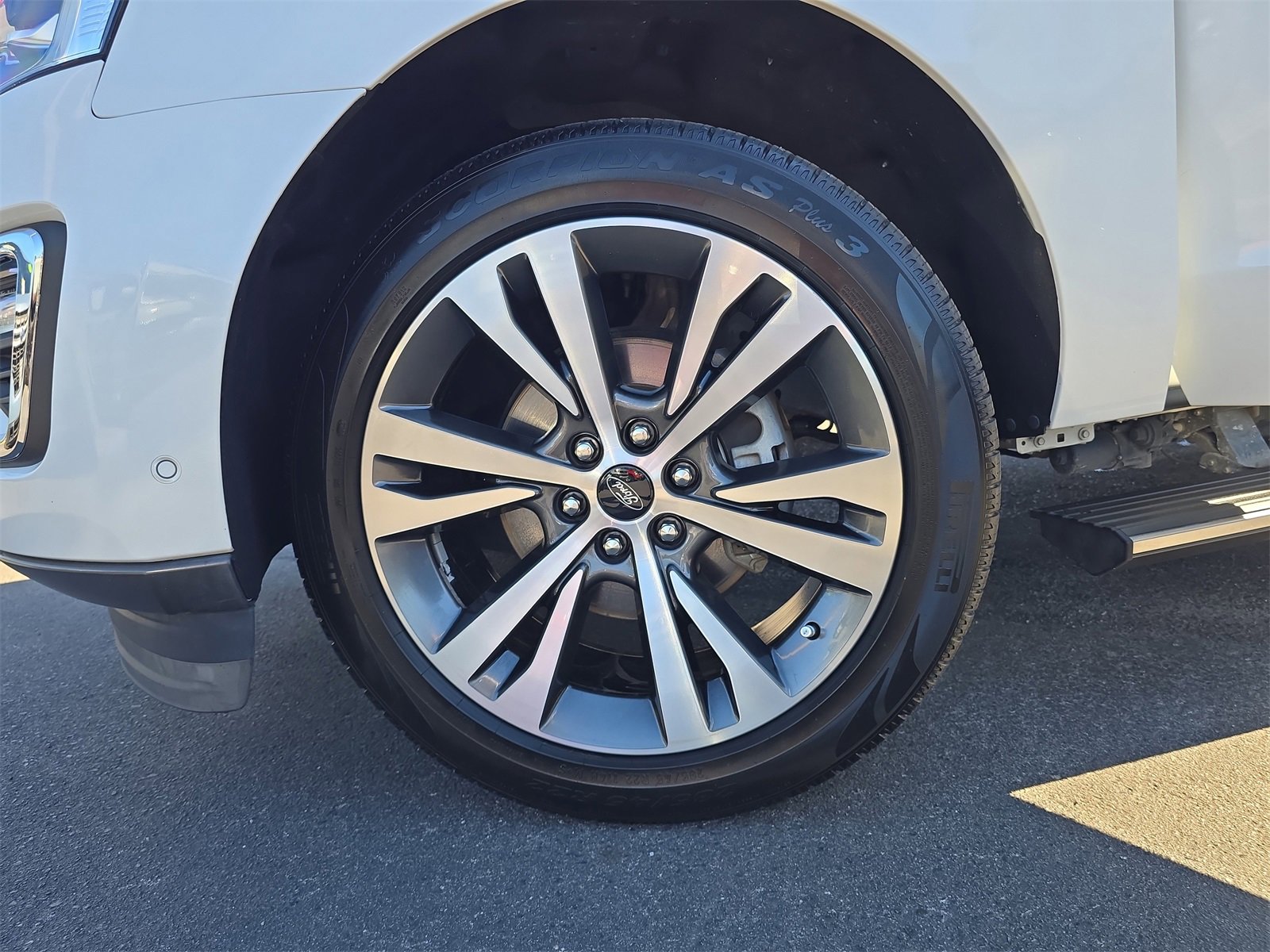 Certified 2021 Ford Expedition Limited image 28