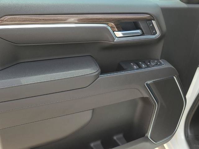 Used 2026 Chevrolet Silverado 1500 LT AWD/4WD image 19