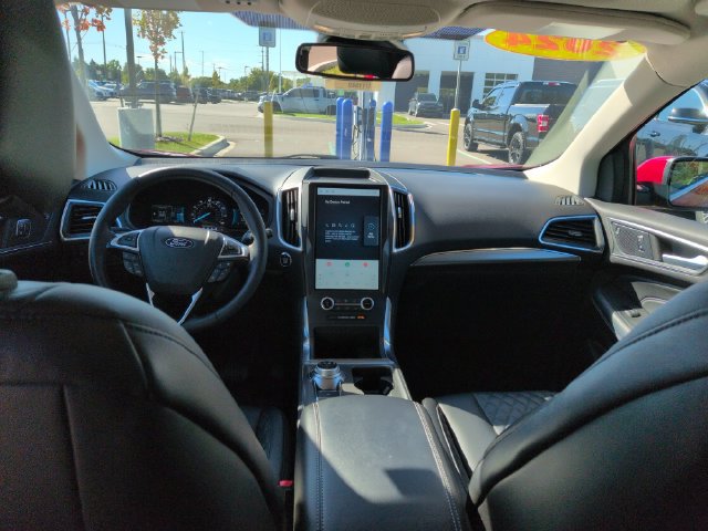 Certified 2024 Ford Edge Titanium AWD/4WD image 25