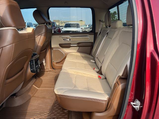 Used 2019 RAM 1500 Laramie AWD/4WD image 19