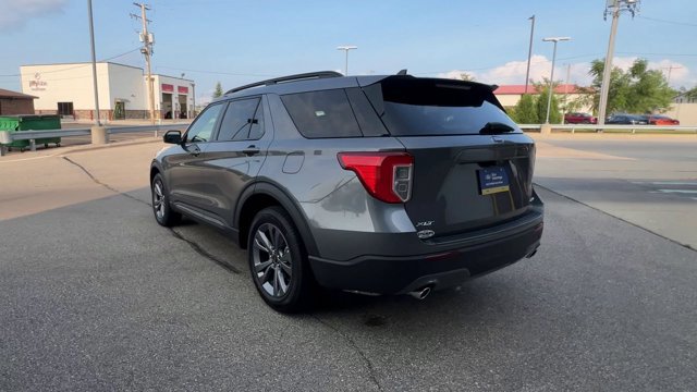 Certified 2024 Ford Explorer XLT w/ Equipment Group 202A AWD/4WD image 7