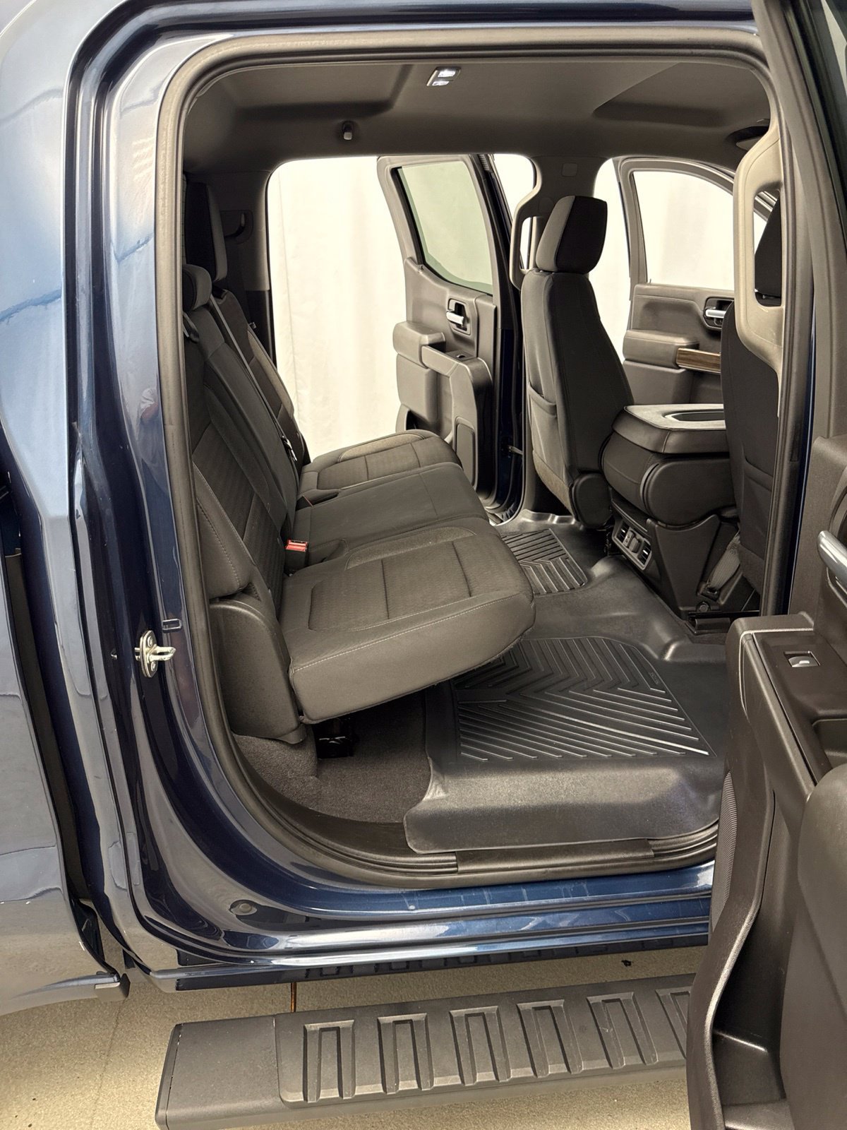Used 2020 Chevrolet Silverado 1500 LT w/ All-Star Edition AWD/4WD image 31