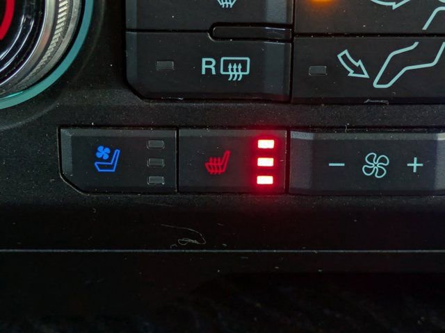 Certified 2020 Ford F250 Limited AWD/4WD image 30