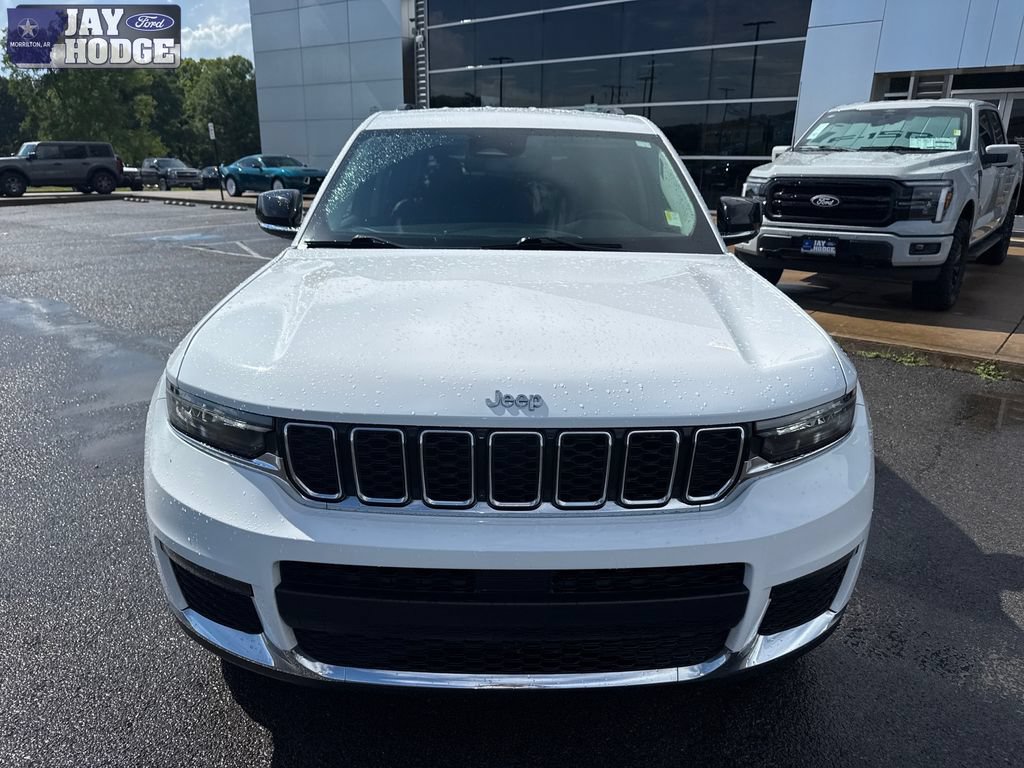 Used 2022 Jeep Grand Cherokee L Limited AWD/4WD image 10