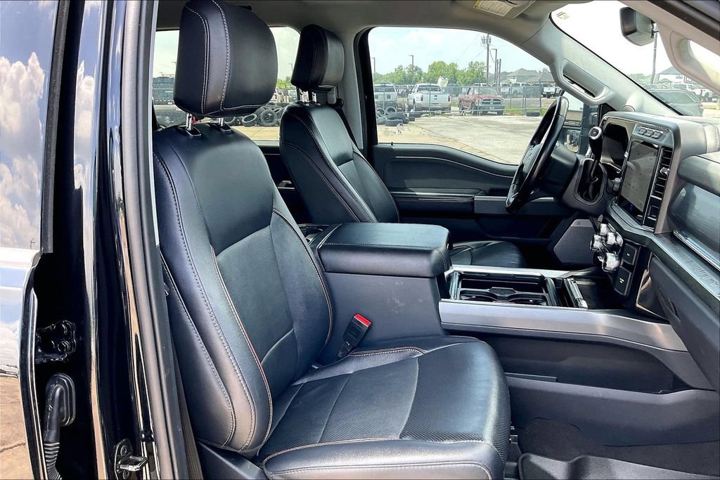 Certified 2024 Ford F250 Lariat w/ Lariat Ultimate Package AWD/4WD image 30