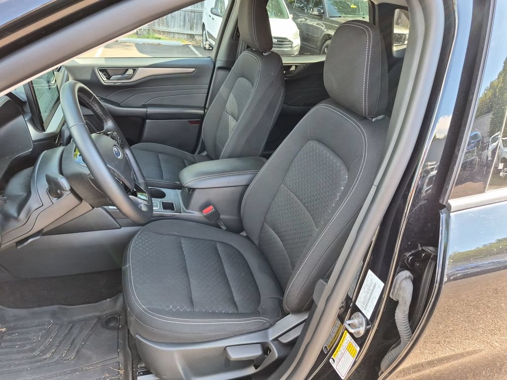 Certified 2026 Ford Escape Active w/ Tech Pack #1 AWD/4WD image 21