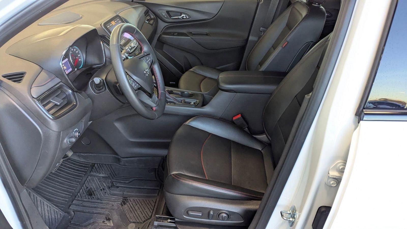 Used 2023 Chevrolet Equinox RS w/ RS Leather Package image 23