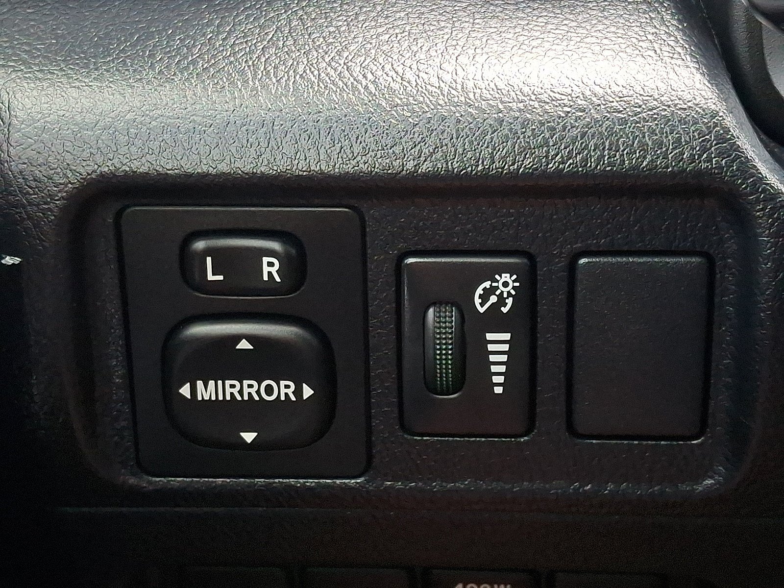 Used 2018 Toyota 4Runner SR5 RWD image 24