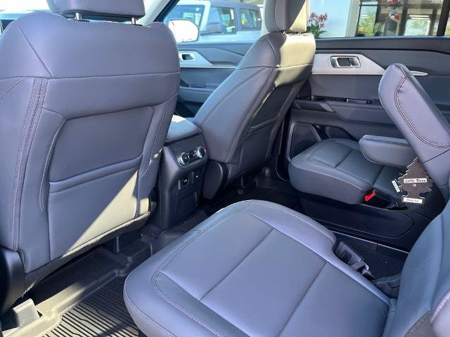 Certified 2025 Ford Explorer Active w/ Active Comfort Package AWD/4WD image 22