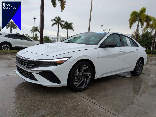 Used 2025 Hyundai Elantra Sport image 1