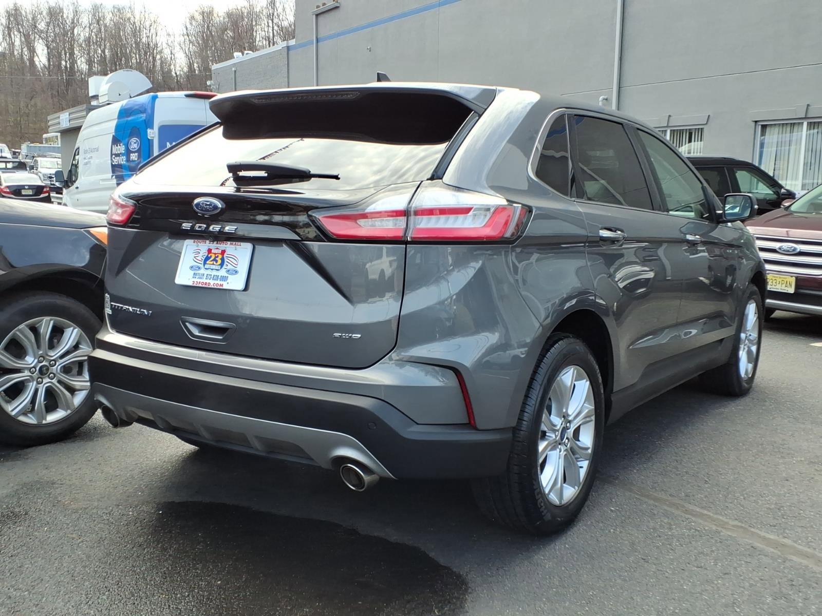 Certified 2022 Ford Edge Titanium w/ Equipment Group 301A AWD/4WD image 8