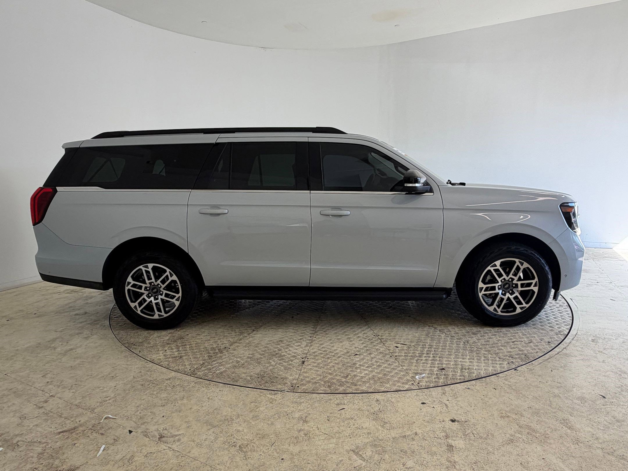 Certified 2025 Ford Expedition Max Active image 8