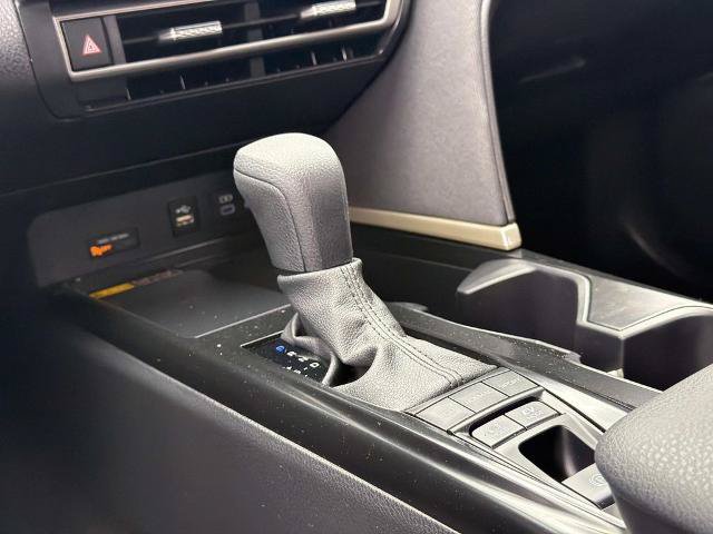 Used 2026 Toyota Camry LE w/ Convenience Package FWD image 16