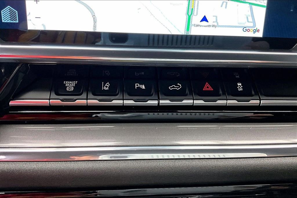 Used 2024 Chevrolet Silverado 2500 High Country AWD/4WD image 31