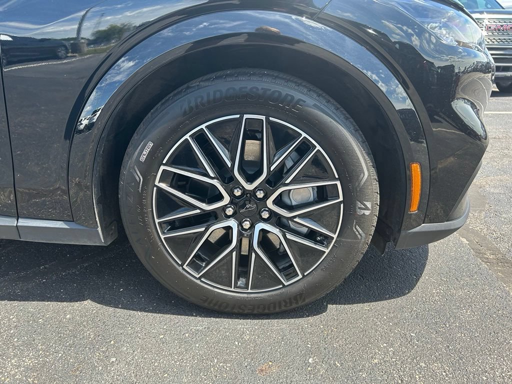 Certified 2025 Ford Mustang Mach-E Premium RWD image 11