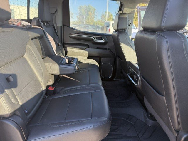 Used 2022 Chevrolet Silverado 1500 LTZ w/ LTZ Premium Package AWD/4WD image 35