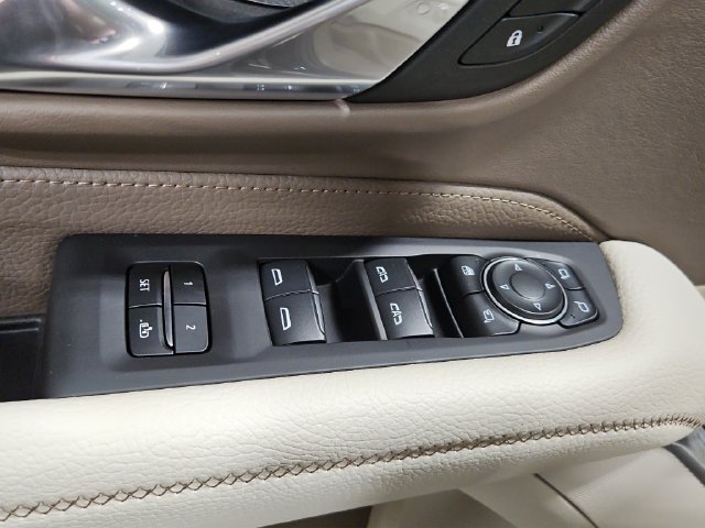 Used 2024 GMC Yukon Denali w/ Advanced Technology Package AWD/4WD image 22