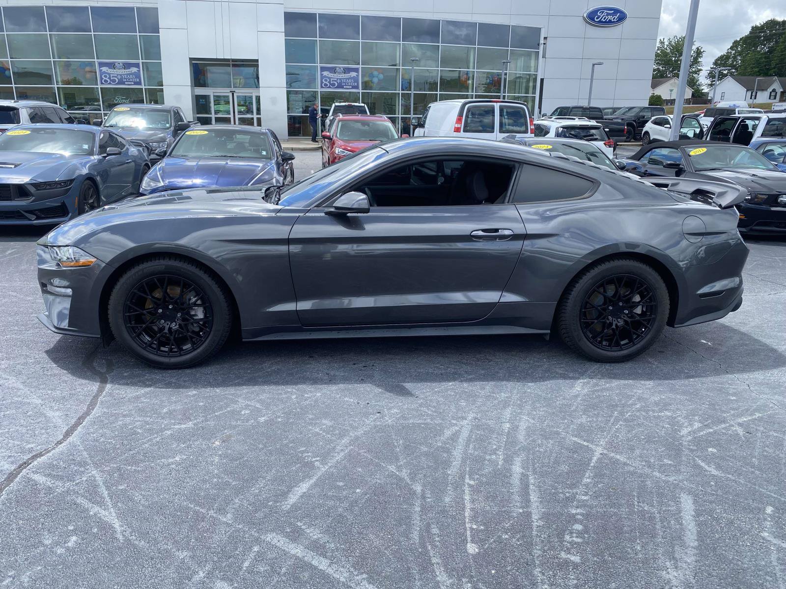Certified 2020 Ford Mustang Coupe RWD image 4
