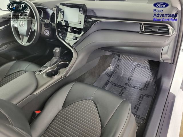 Used 2022 Toyota Camry SE image 18