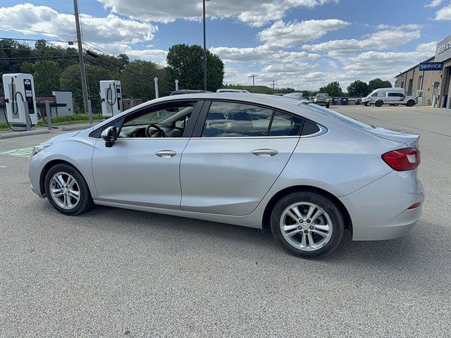 Used 2018 Chevrolet Cruze LT w/ LT Fleet Convenience Package FWD video 2