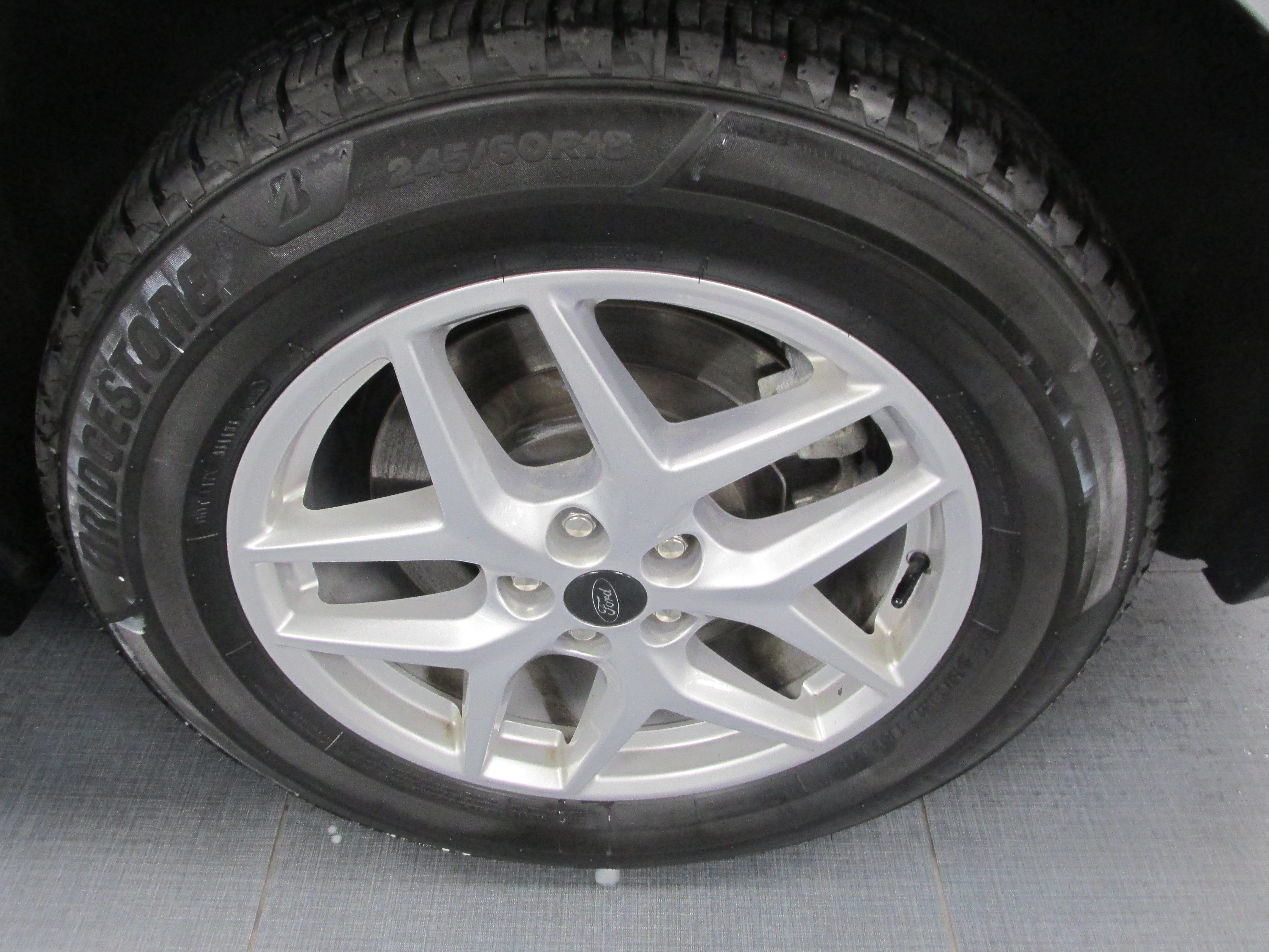 Certified 2024 Ford Edge SEL AWD/4WD image 13