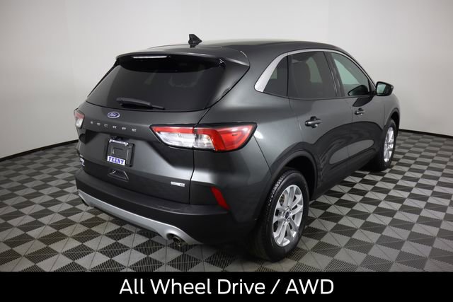 Certified 2020 Ford Escape SE image 5