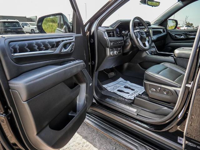 Used 2024 GMC Yukon Denali w/ Advanced Technology Package AWD/4WD image 34