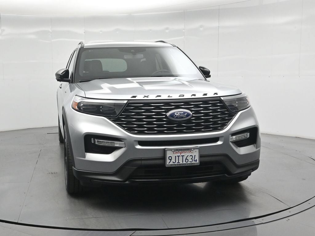 Certified 2023 Ford Explorer ST-Line w/ Class IV Trailer Tow Package RWD image 43