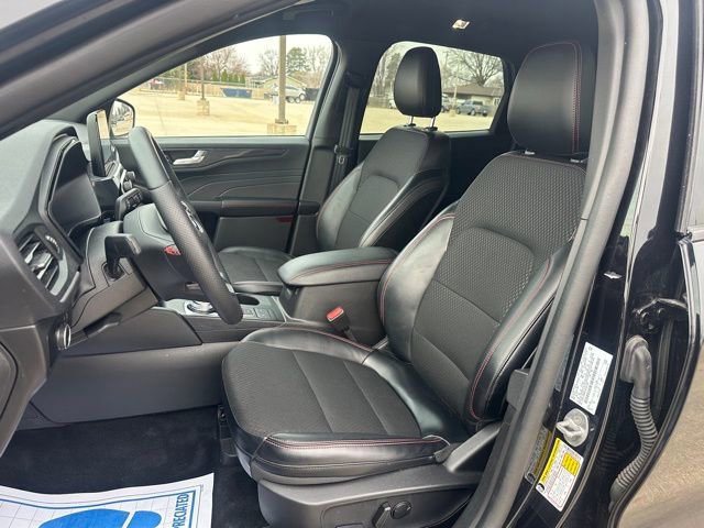 Certified 2025 Ford Escape ST-Line image 19